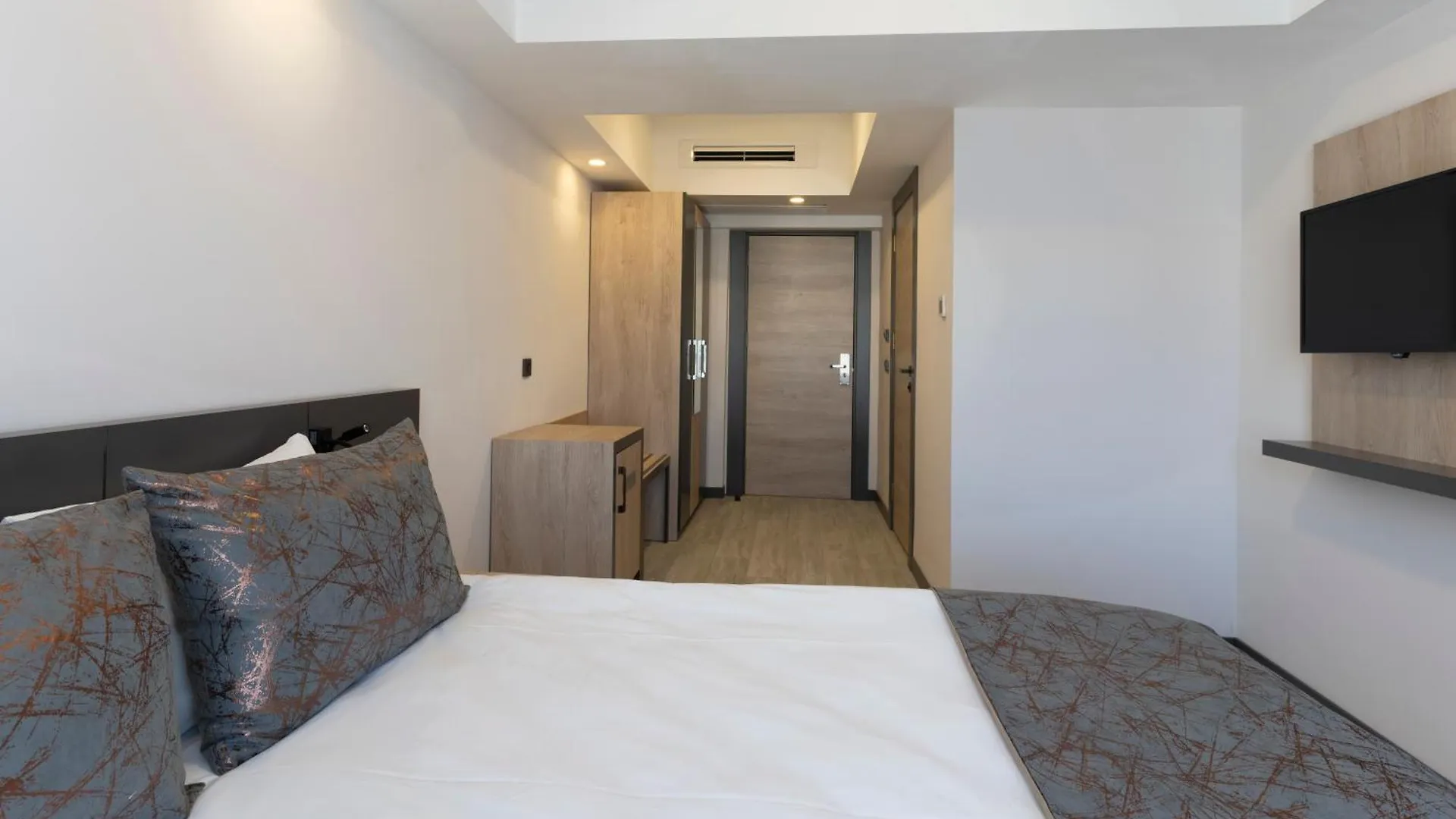 Irenic Hotel أنطاليا 4*,  تركيا