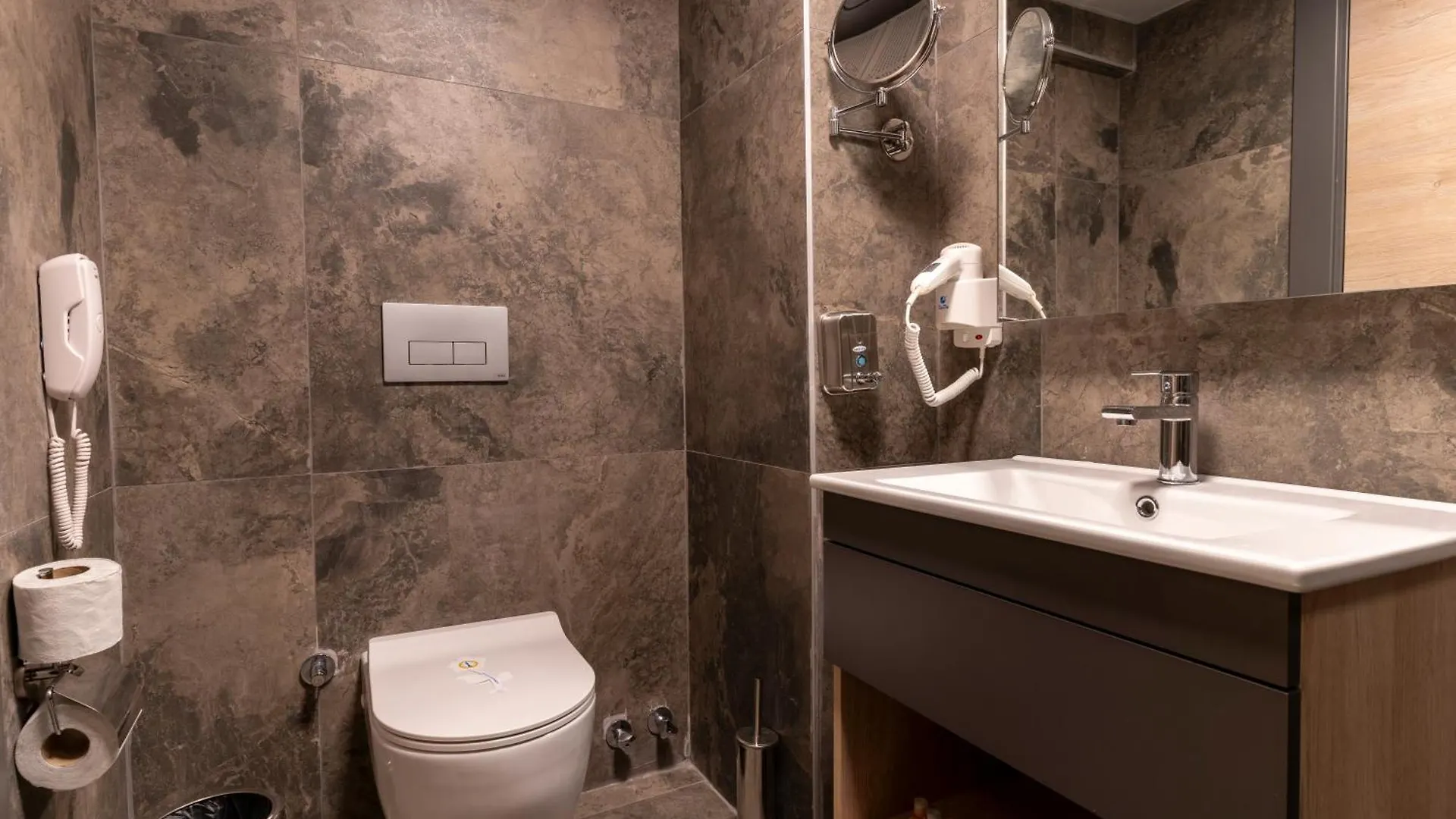 Irenic Hotel أنطاليا